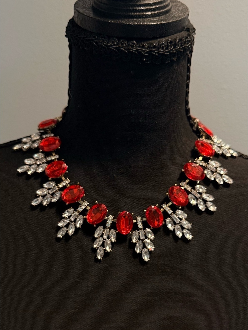 Red Rhinestone Statement Necklace Gold Tone NWOT